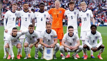 开云登录入口-三狮又变三喵，热身赛踢成这样像欧洲杯争冠的吗？